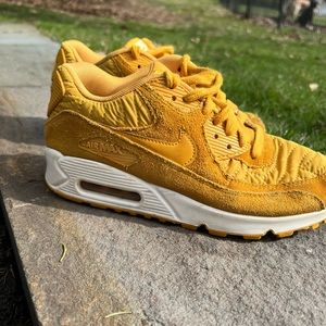Nike W Air Max 90 Premium Gold Size 7.5